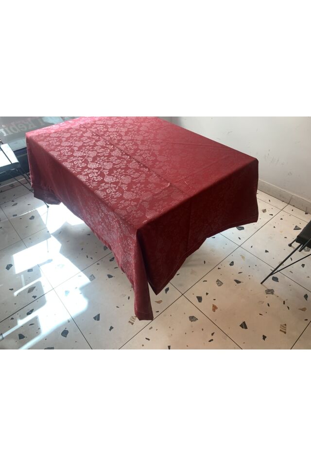 140*210 Cm Fantazi Bordo Masa Örtüsü